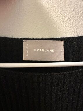 Everlane Black Women's Scoopneck Crew Sweater